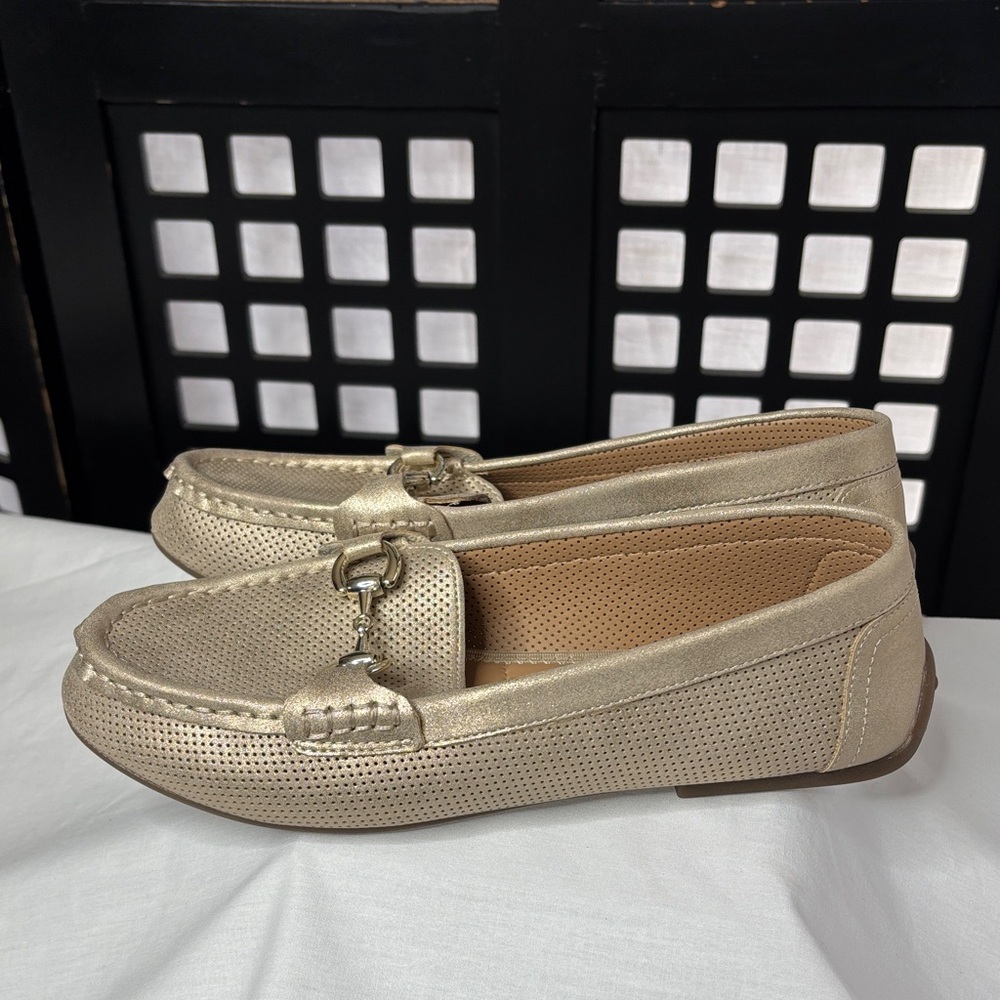 🤍 Kelly & Katie Metallic Loafers Chic Slip-On Comfort Size 7.5 NWT 🤍 - Picture 6 of 13